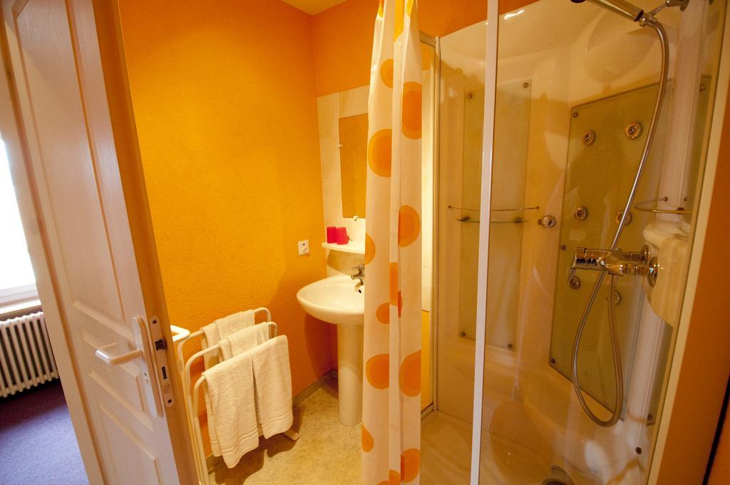 Saignelégier Hotel Bellavista "Bellevue" מראה חיצוני תמונה