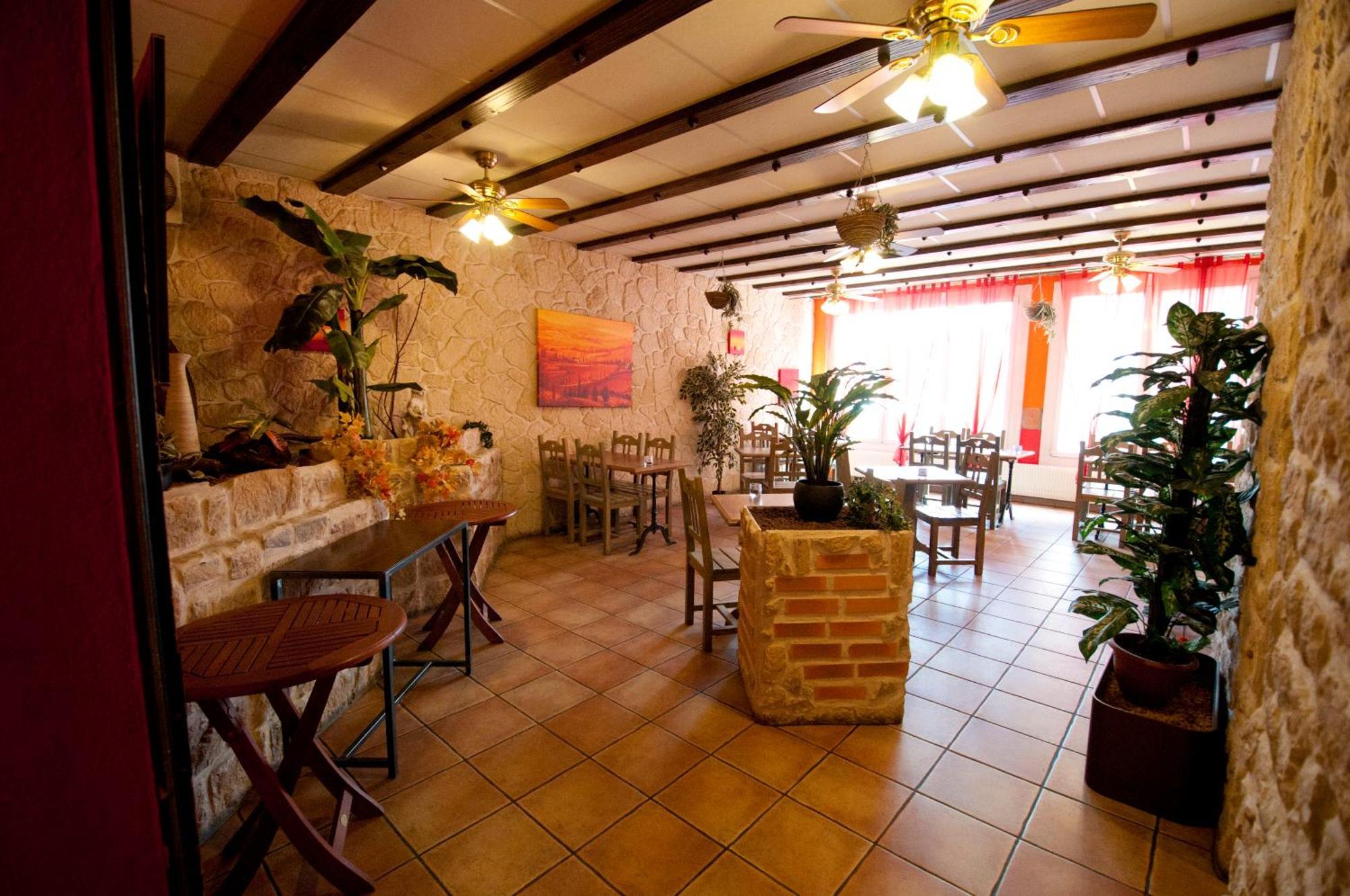 Saignelégier Hotel Bellavista "Bellevue" מראה חיצוני תמונה